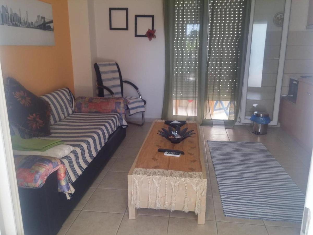Oasis Apartment 尼亚米卡尼奥纳 外观 照片