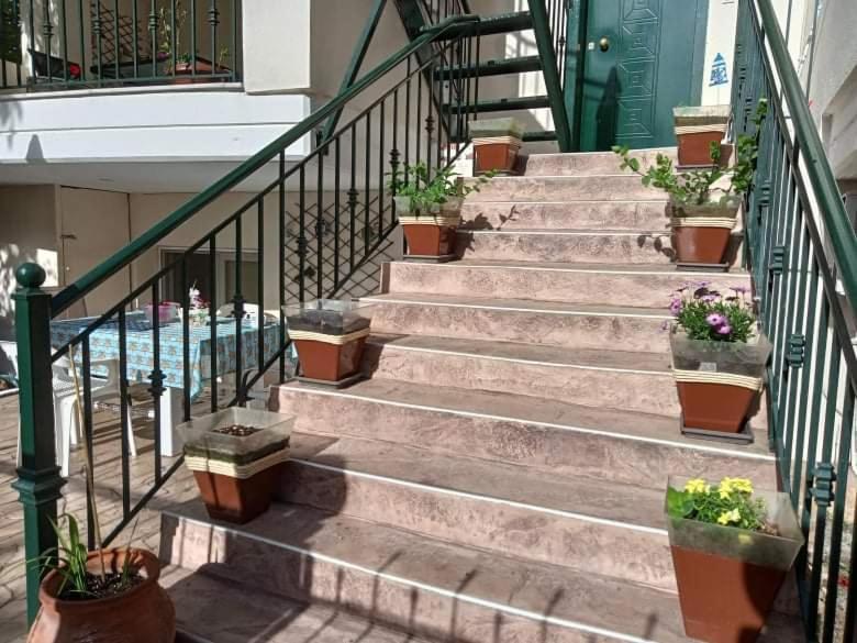 Oasis Apartment 尼亚米卡尼奥纳 外观 照片