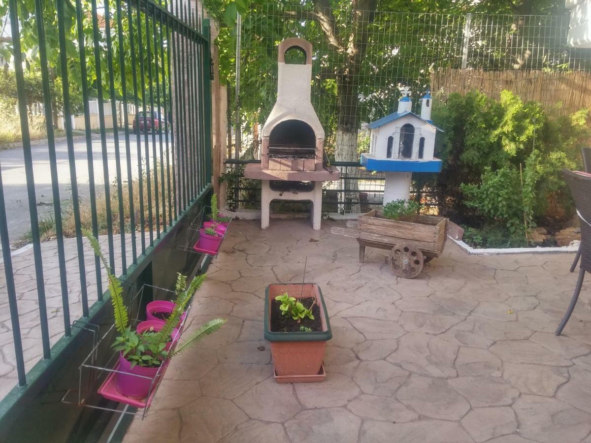 Oasis Apartment 尼亚米卡尼奥纳 外观 照片
